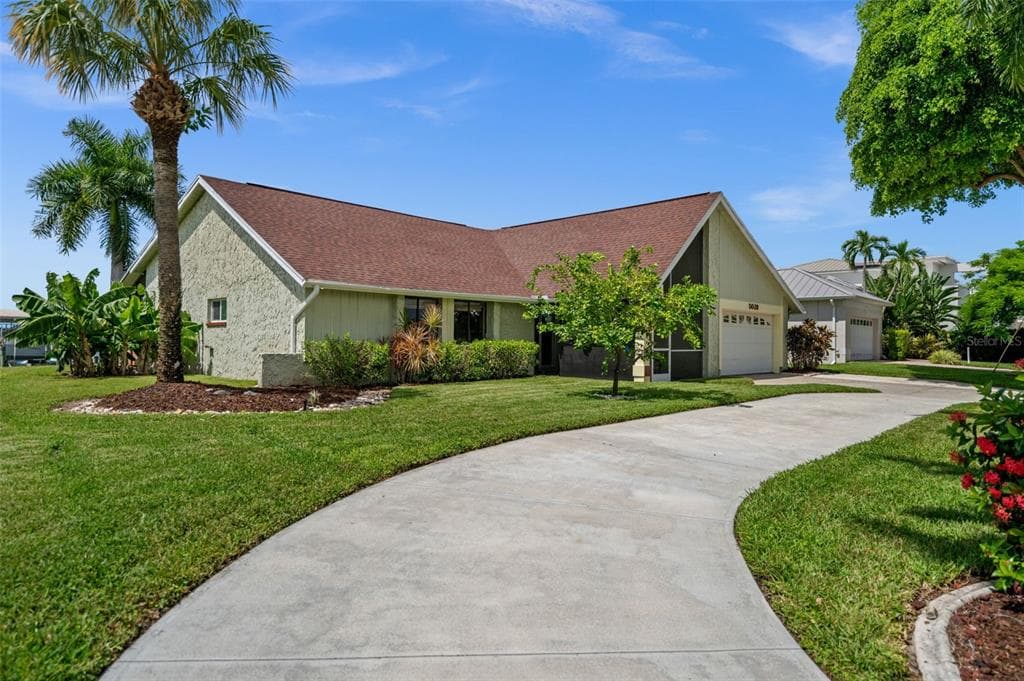 5028 PELICAN BOULEVARD photo 4