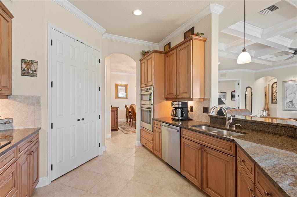 1835 CREEK NINE DRIVE photo 13