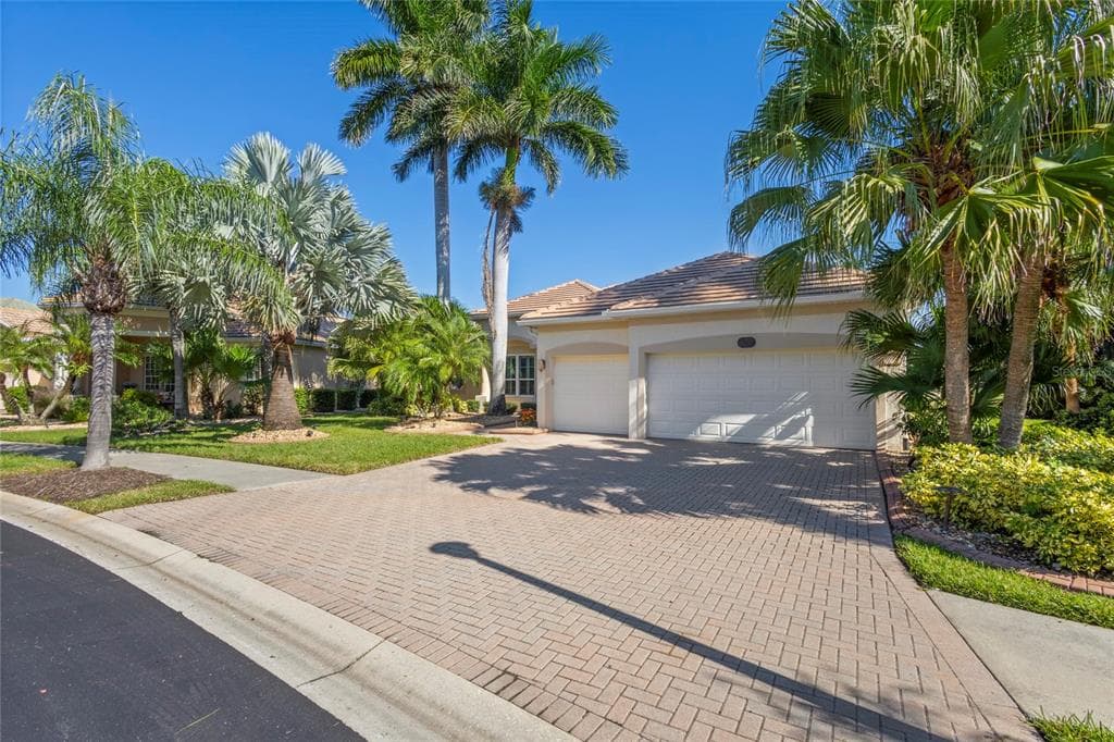 1835 CREEK NINE DRIVE photo 3