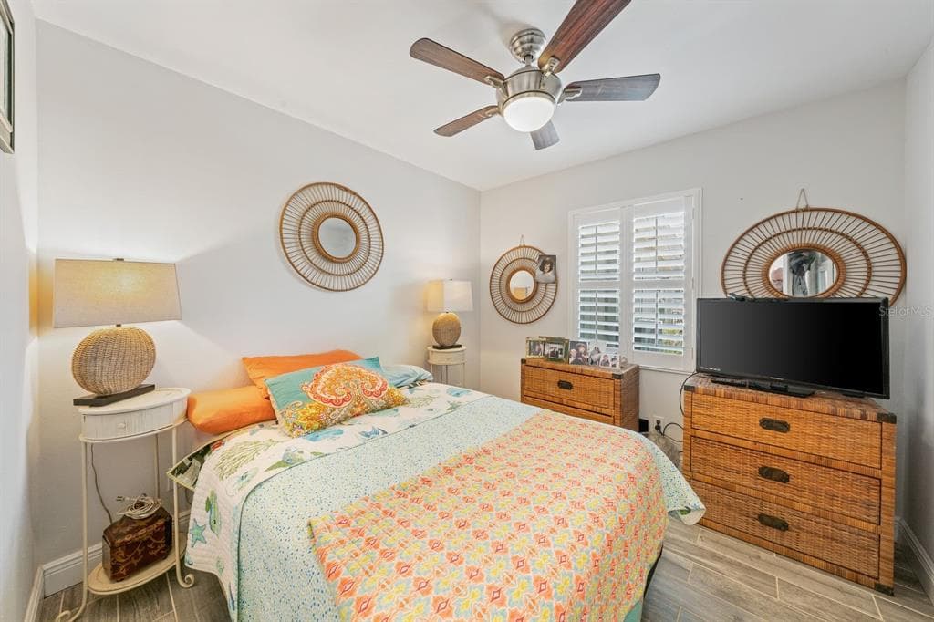 10713 DALTON AVENUE photo 15