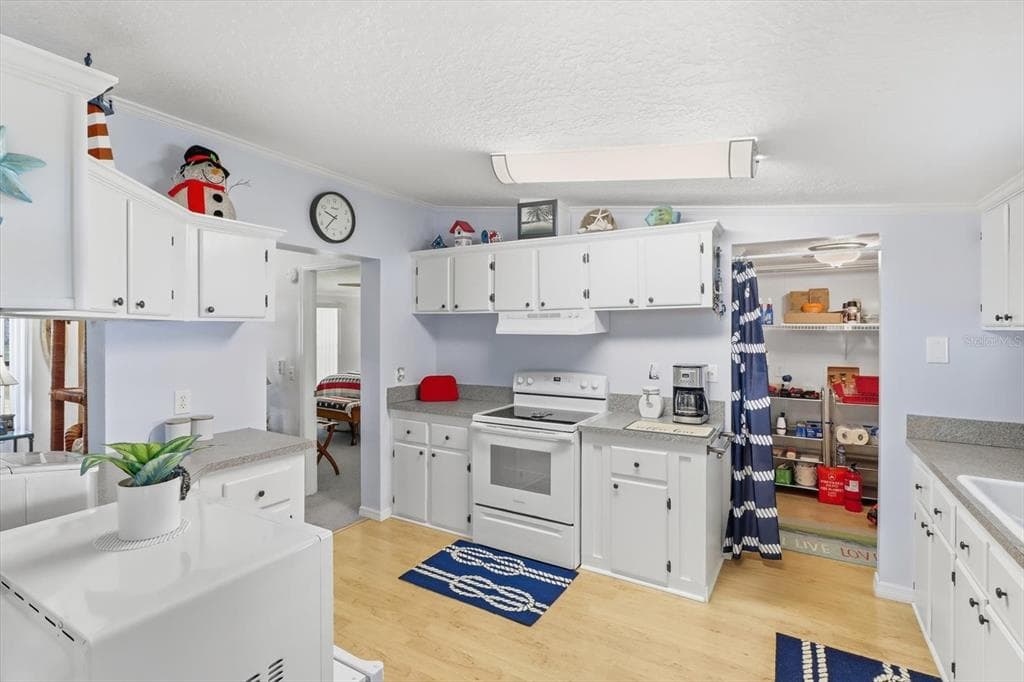 145 FAYE STREET photo 12