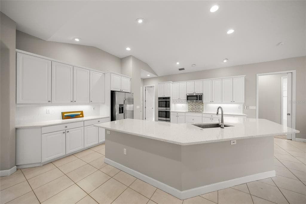 9075 MISTY CREEK DRIVE photo 12