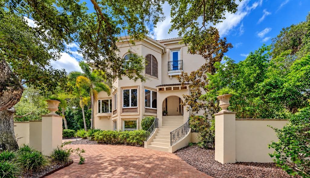 168 COASTAL HAMMOCK COURT photo 1