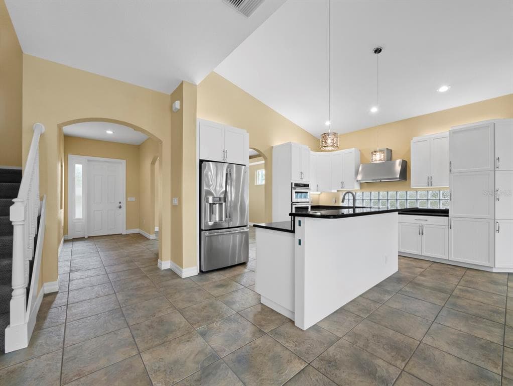 182 ISLAND CIRCLE photo 12