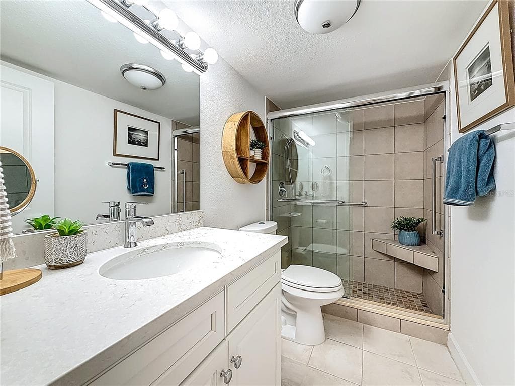 7425 BAY ISLAND DRIVE S 105 photo 14