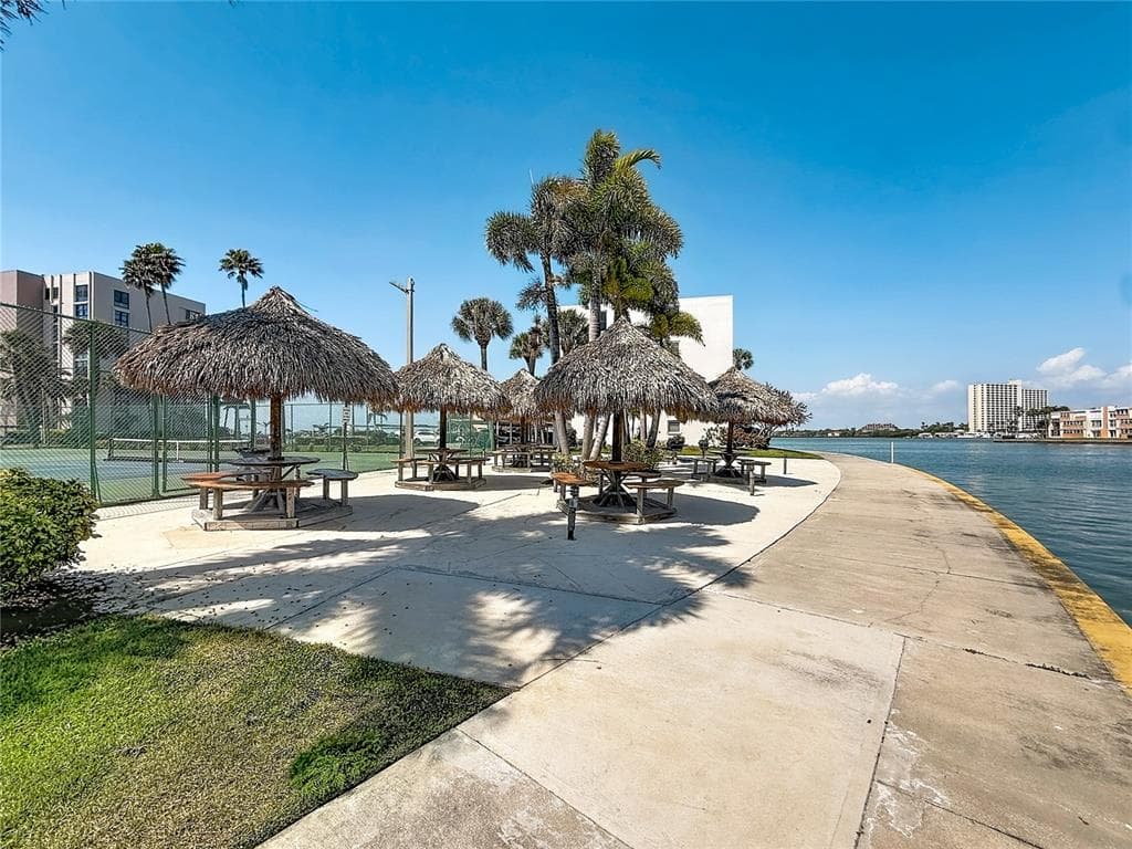 7425 BAY ISLAND DRIVE S 105 photo 21