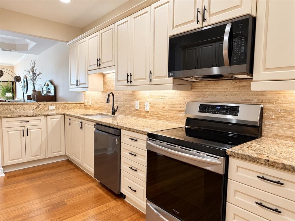 1003 BELLASOL WAY 9202 photo 16
