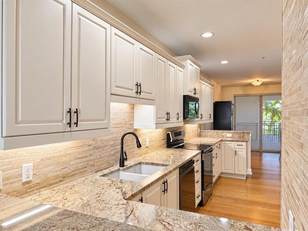 1003 BELLASOL WAY 9202 photo 15