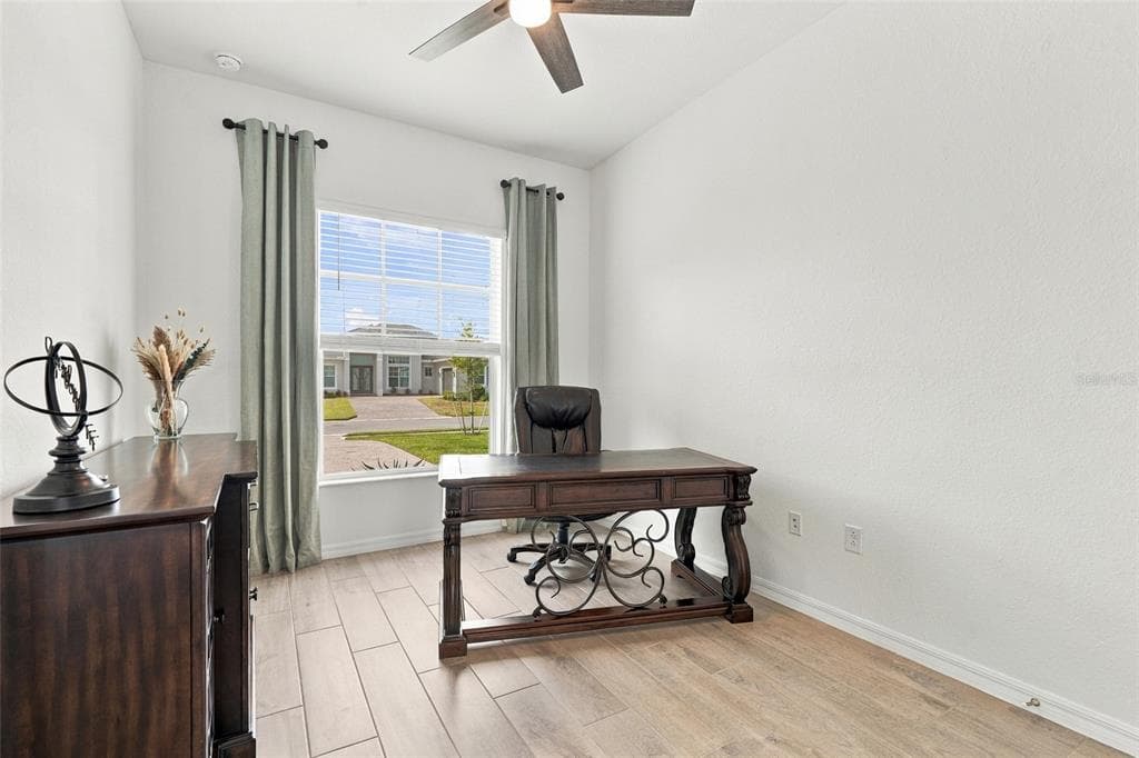 25124 REDWOOD COURT photo 13