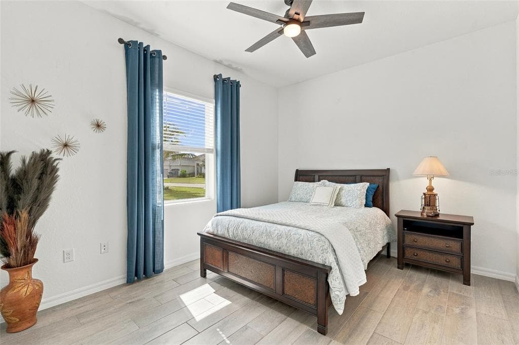 25124 REDWOOD COURT photo 20