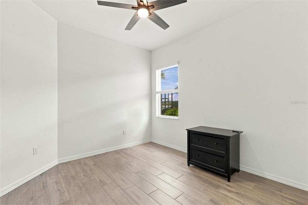 25124 REDWOOD COURT photo 24