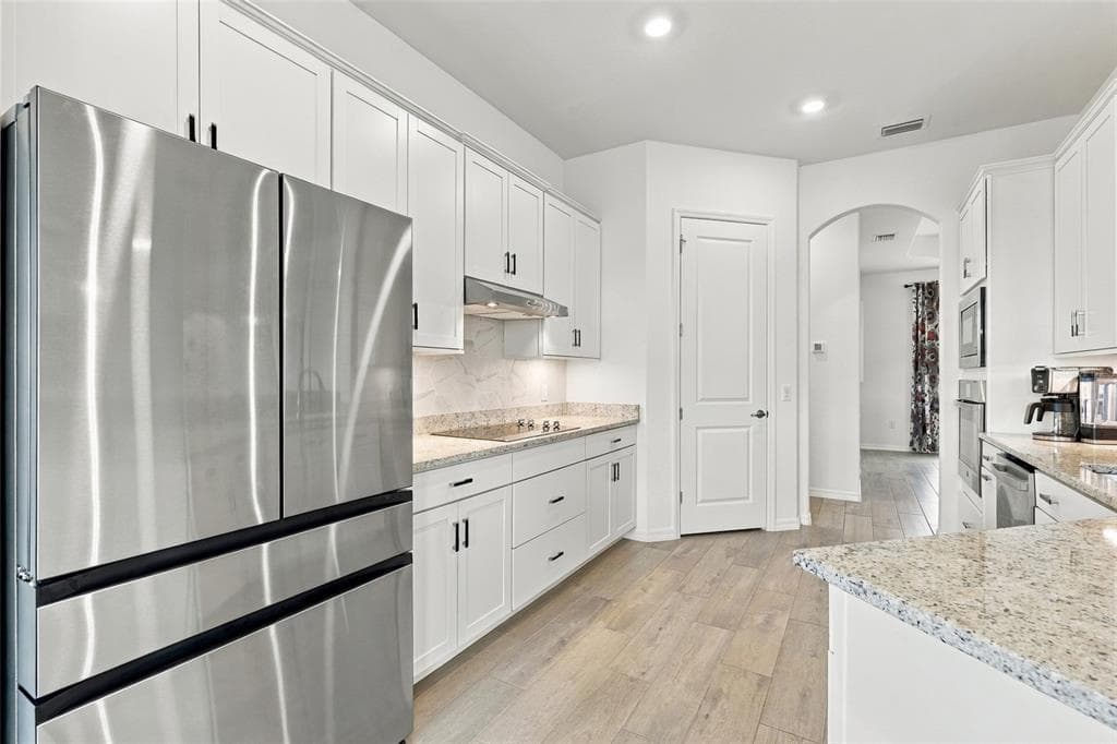 25124 REDWOOD COURT photo 10