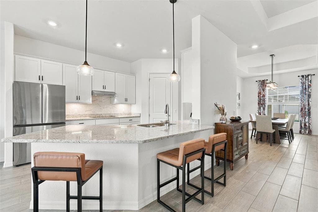25124 REDWOOD COURT photo 8
