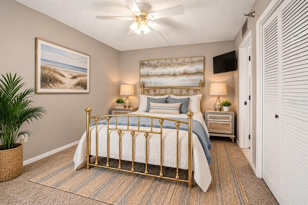 690 ISLAND WAY 912 photo 24