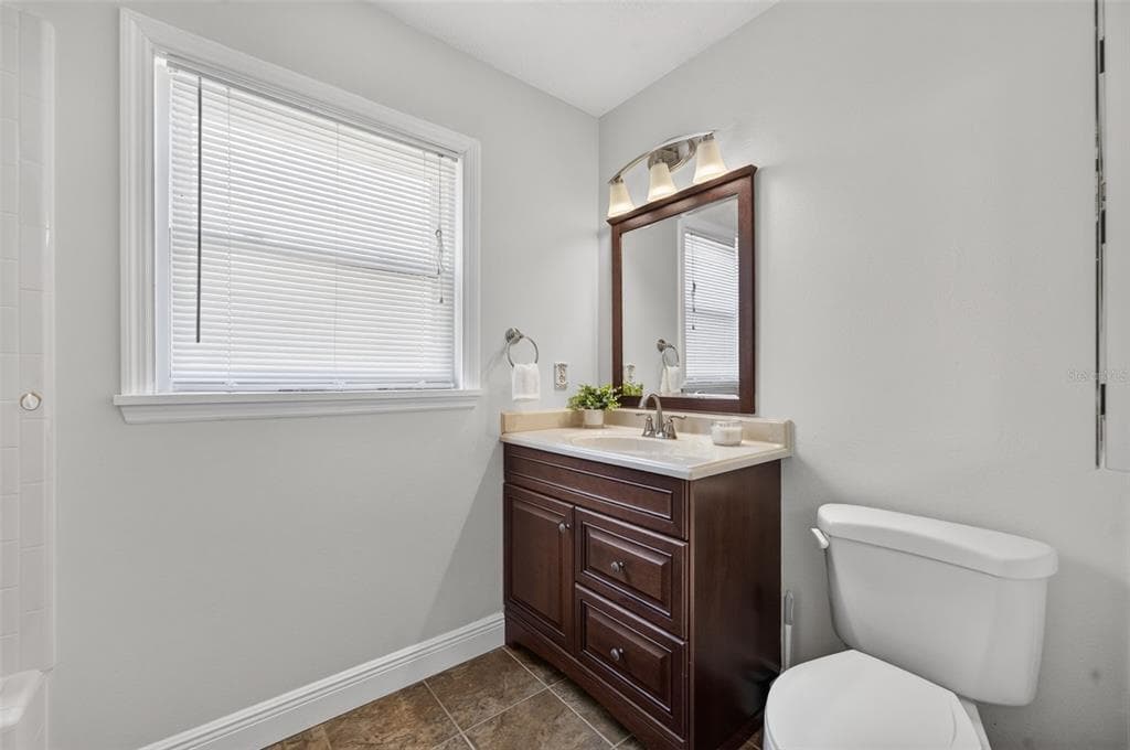 2925 EAGLE LAKE DRIVE photo 22