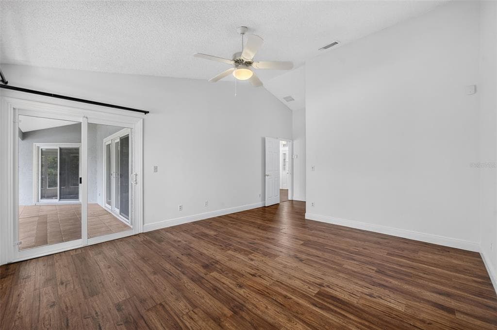 2925 EAGLE LAKE DRIVE photo 15