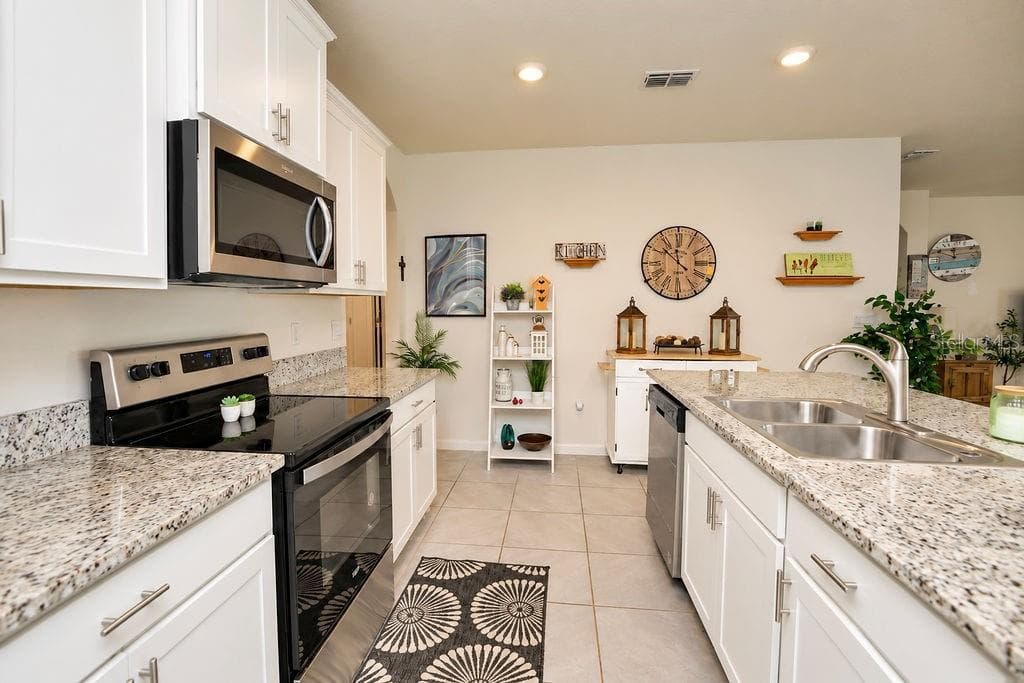 846 REMINGTON GREEN SE DRIVE photo 7