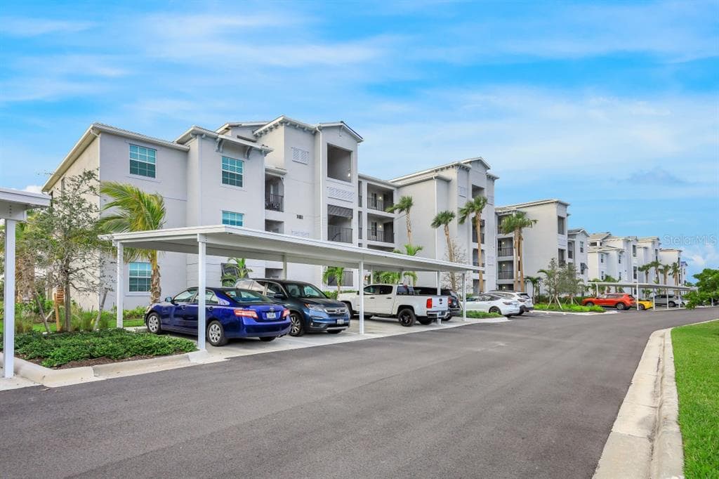 14051 HERITAGE LANDING BOULEVARD 542 photo 2