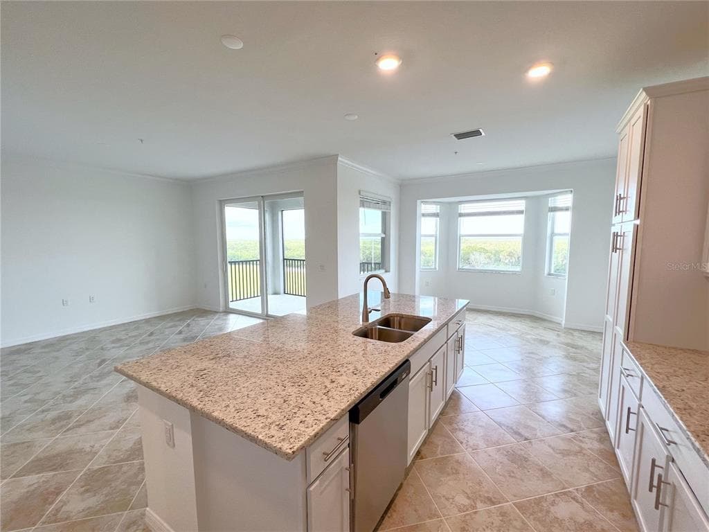 14051 HERITAGE LANDING BOULEVARD 542 photo 7