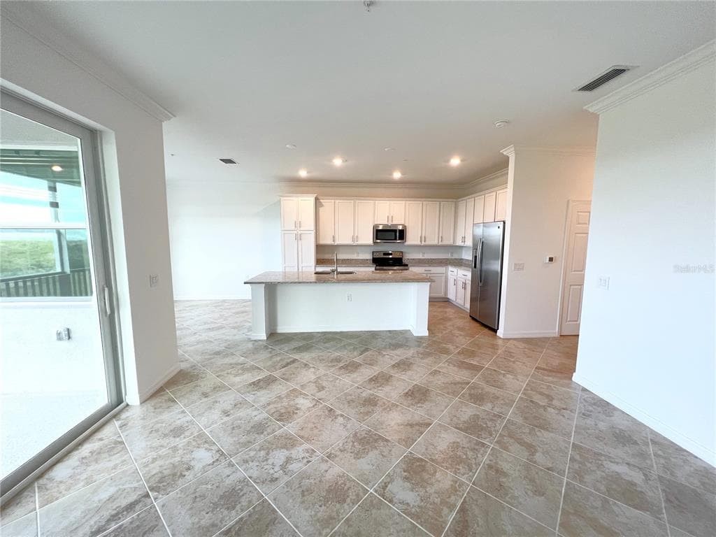 14051 HERITAGE LANDING BOULEVARD 542 photo 9