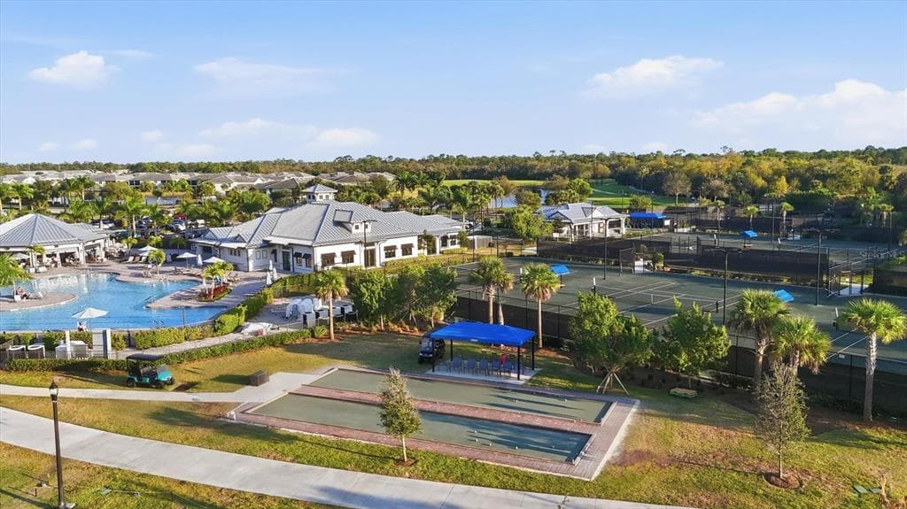 14051 HERITAGE LANDING BOULEVARD 542 photo 24