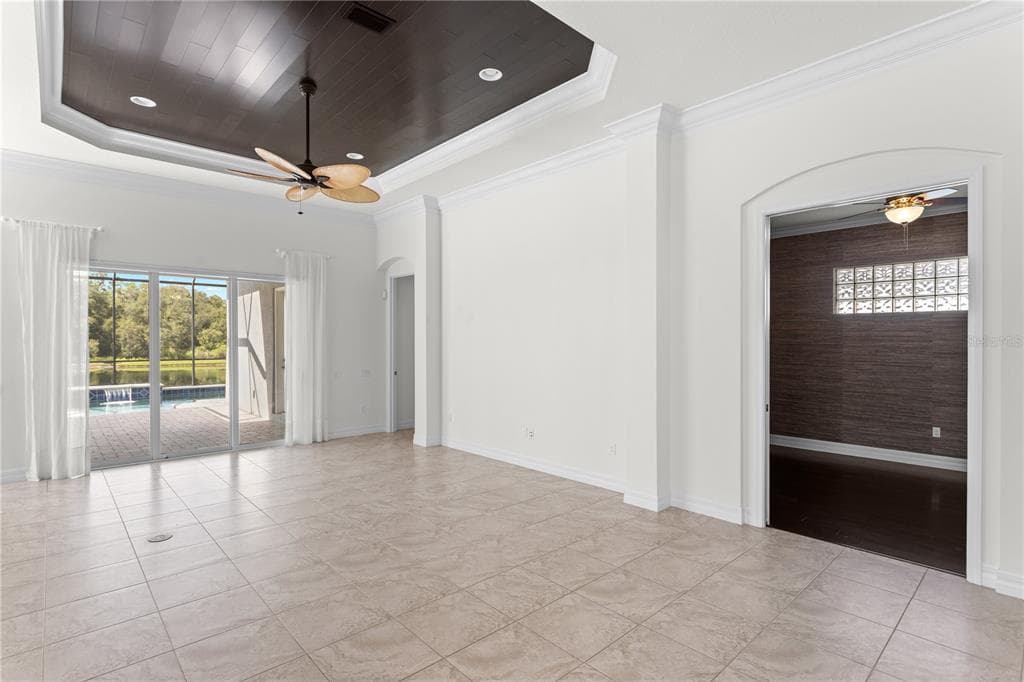 4940 TOBERMORY WAY photo 7
