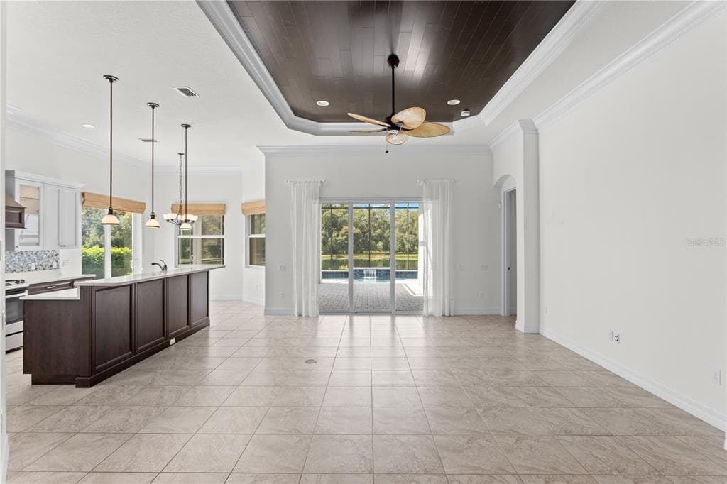 4940 TOBERMORY WAY photo 8