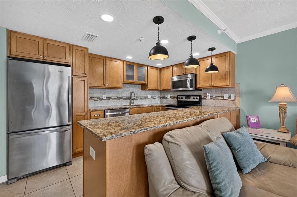 50 GULF BOULEVARD 313 photo 9