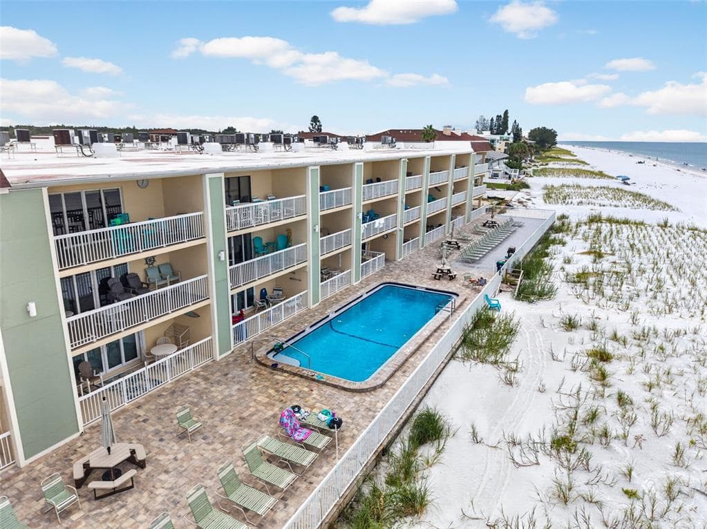 50 GULF BOULEVARD 313 photo 18