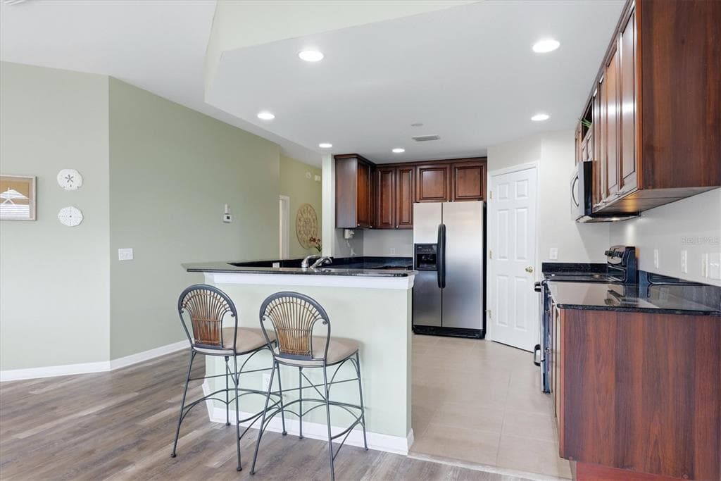 3116 CLUB DRIVE 225 photo 16