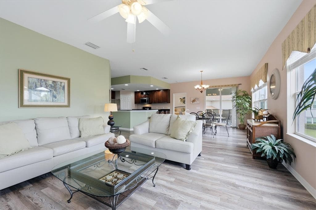 3116 CLUB DRIVE 225 photo 11