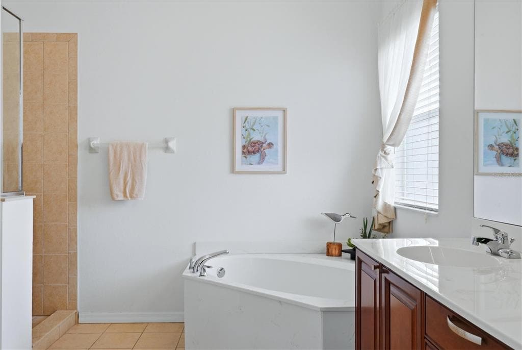 3116 CLUB DRIVE 225 photo 25