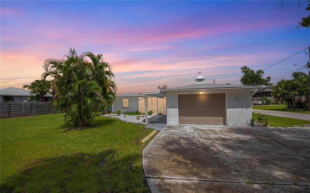 352 OAK STREET photo 2
