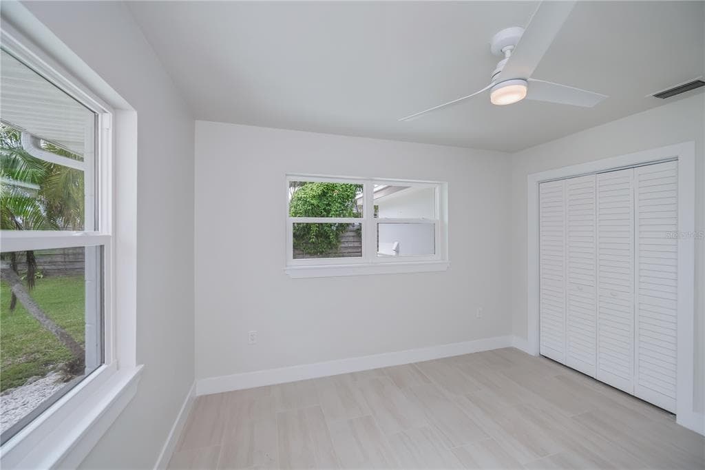 352 OAK STREET photo 25