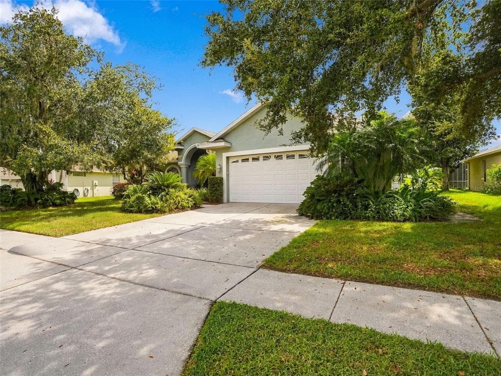 19621 LAKE OSCEOLA LANE photo 3