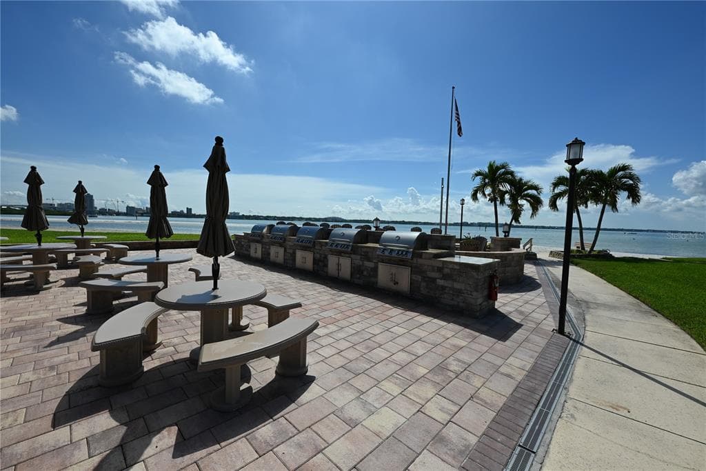 800 S GULFVIEW BOULEVARD 508 photo 18