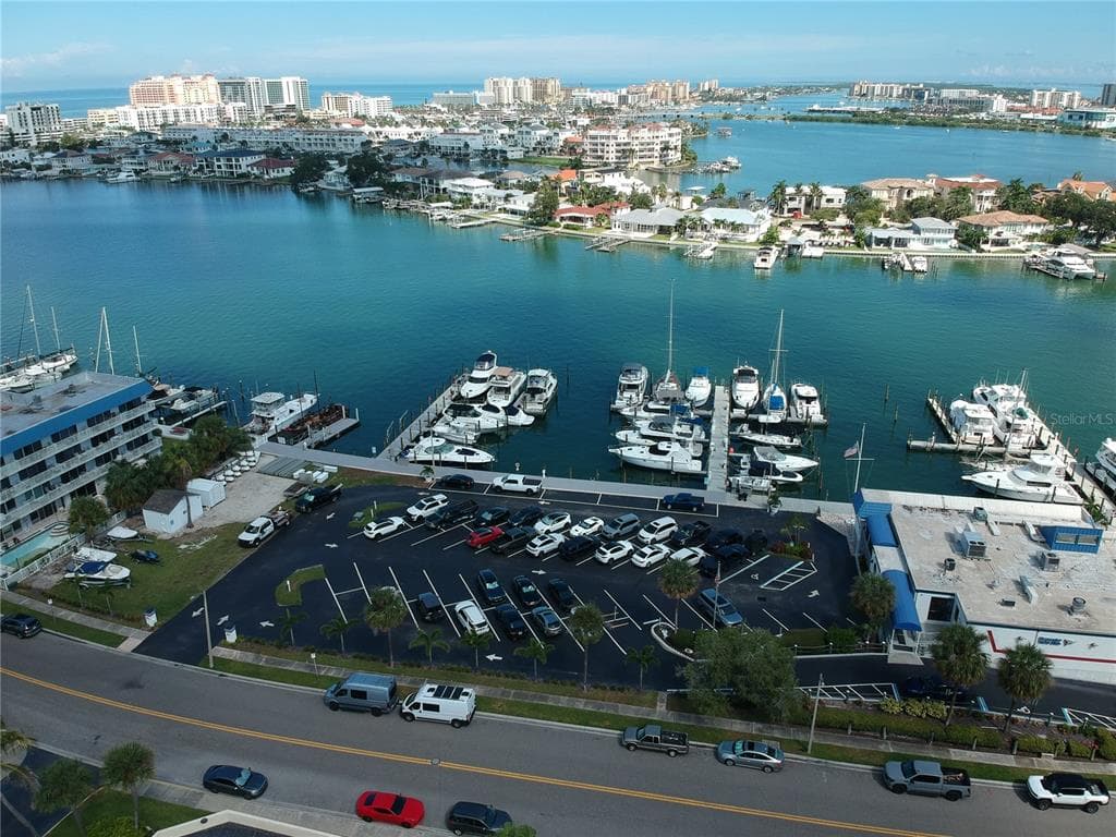 800 S GULFVIEW BOULEVARD 508 photo 8