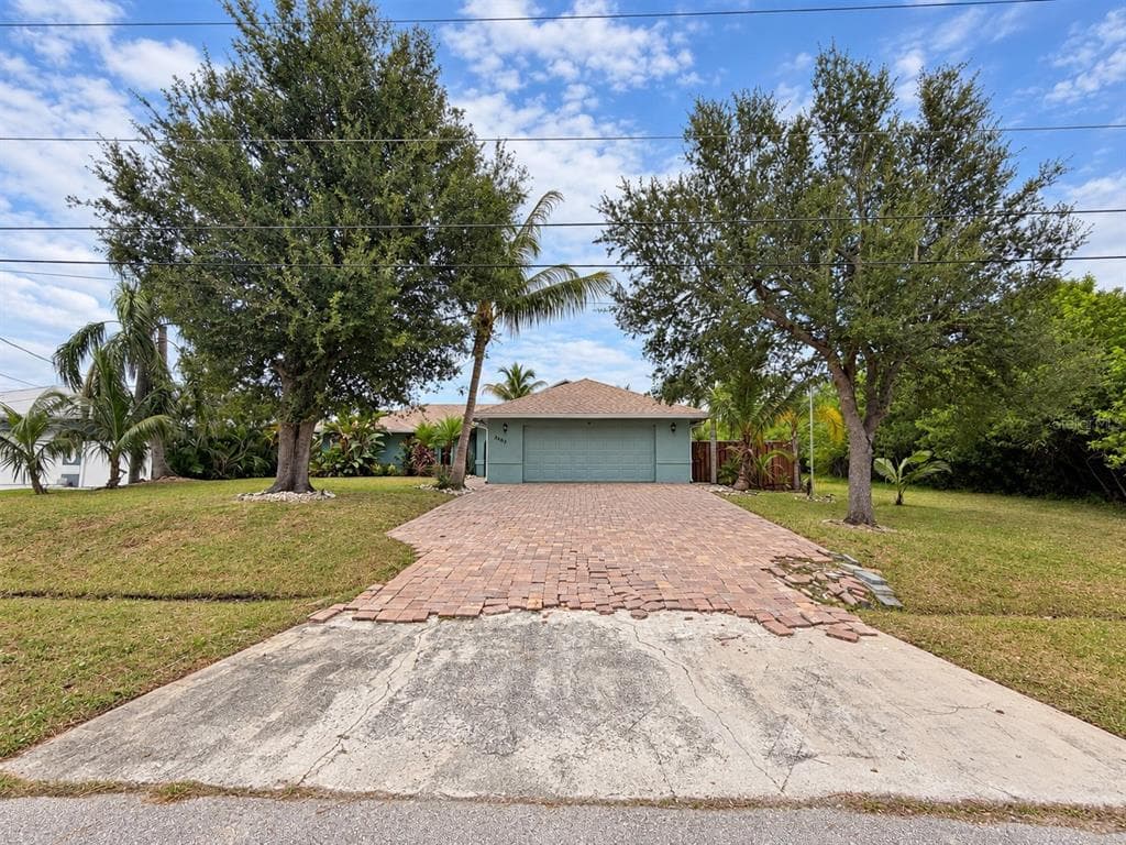 2633 SW TANFORAN BOULEVARD photo 3