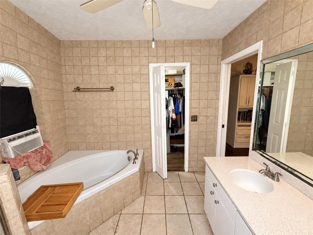 2633 SW TANFORAN BOULEVARD photo 11