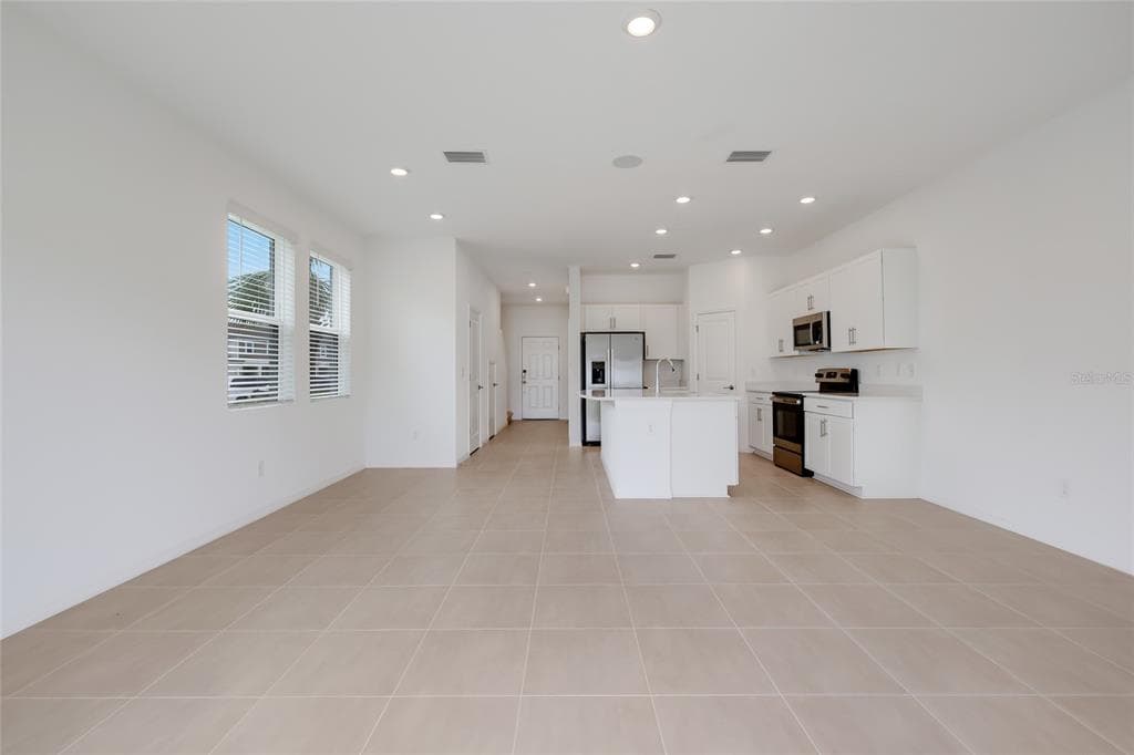 15150 GINETTI STREET photo 12