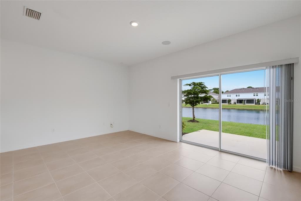 15150 GINETTI STREET photo 9