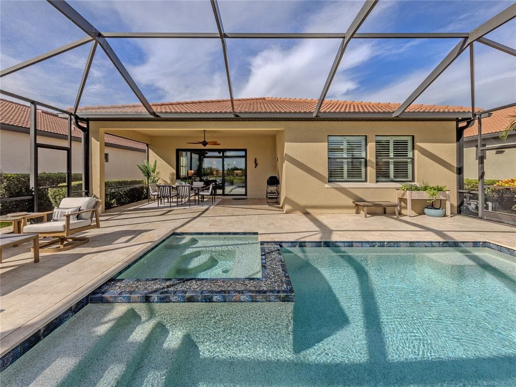 10422 MEDJOOL DRIVE photo 13