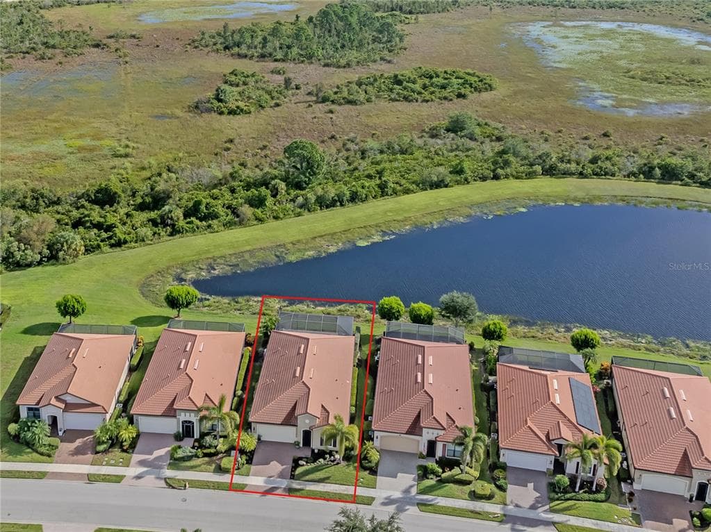 10422 MEDJOOL DRIVE photo 25
