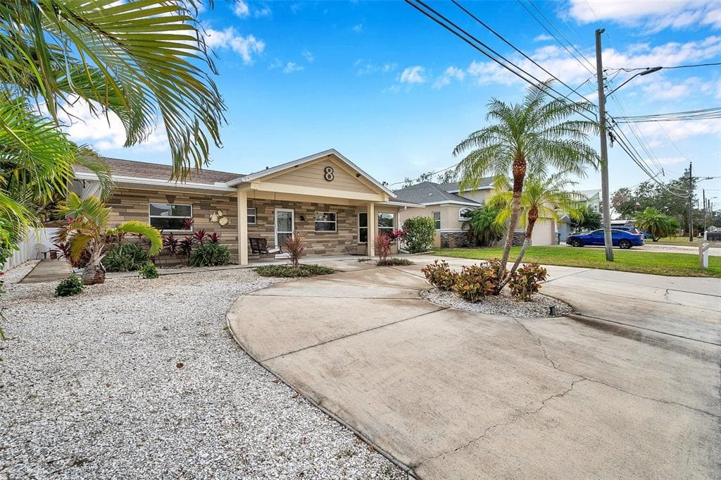 8 CITRUS DRIVE photo 6