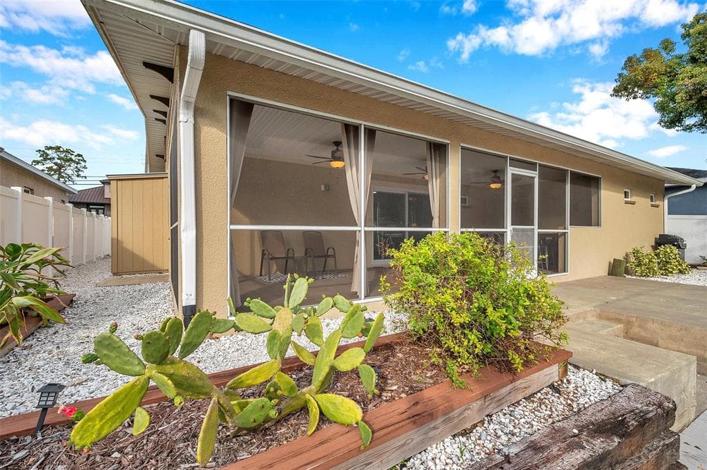8 CITRUS DRIVE photo 14