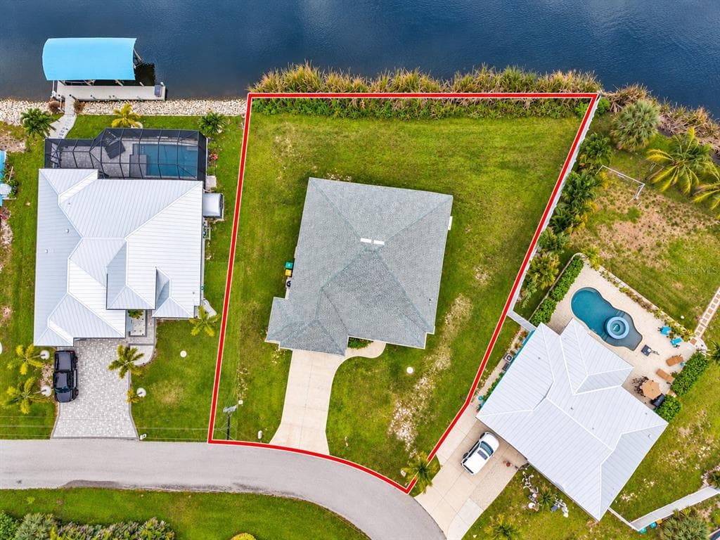 14464 FORT MYERS AVENUE photo 2