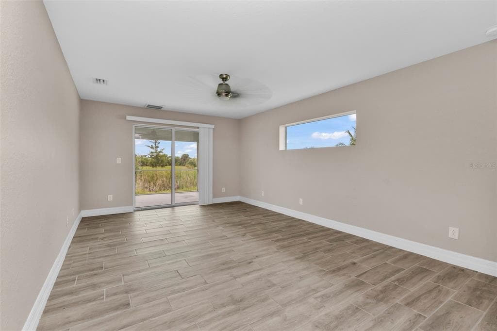 14464 FORT MYERS AVENUE photo 17