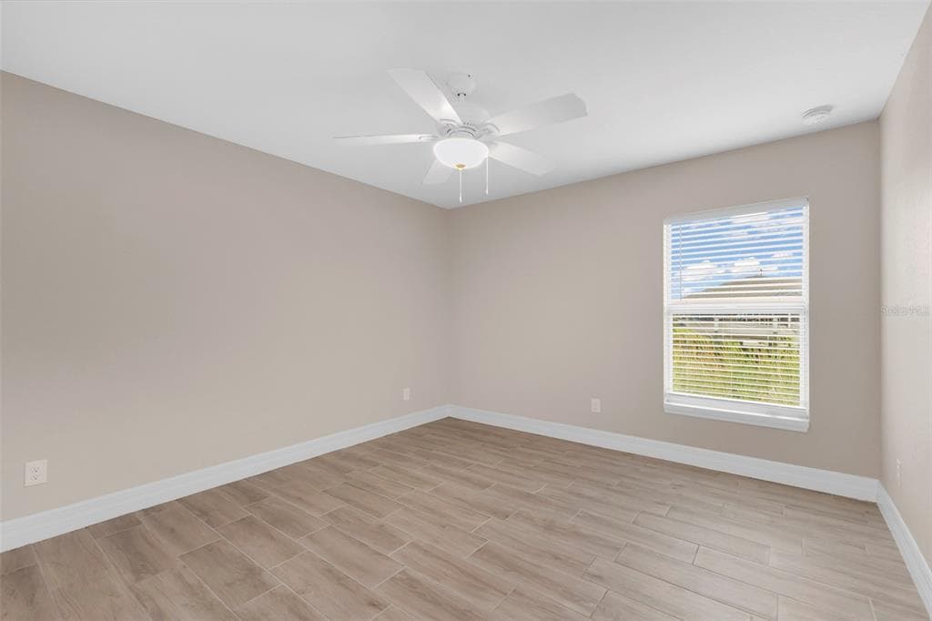 14464 FORT MYERS AVENUE photo 22