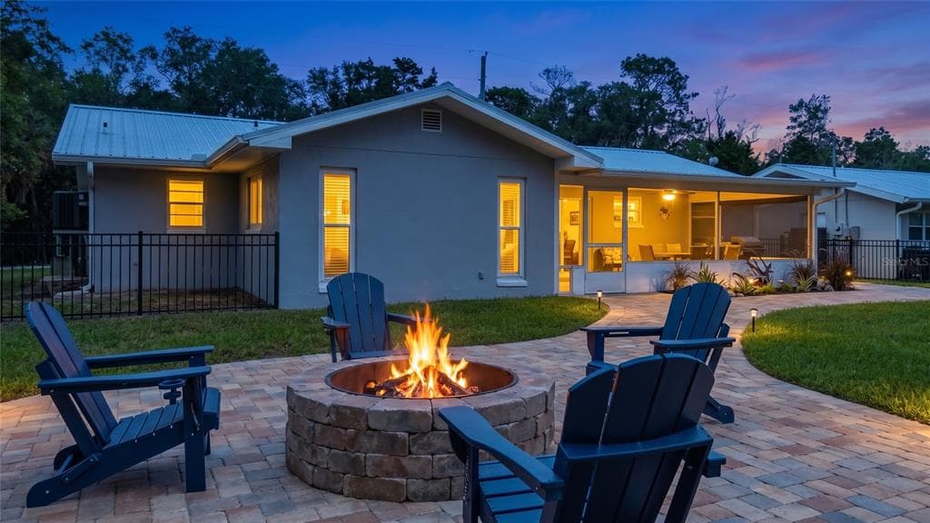 1930 NW 19TH STREET photo 2
