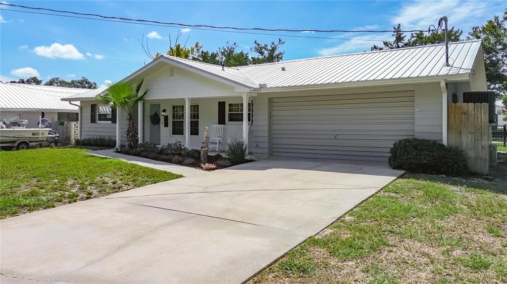 1930 NW 19TH STREET photo 3